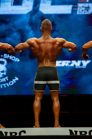 MEN'S PHYSIQUE 174